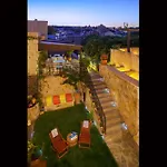 In Camera Art Boutique Hotel